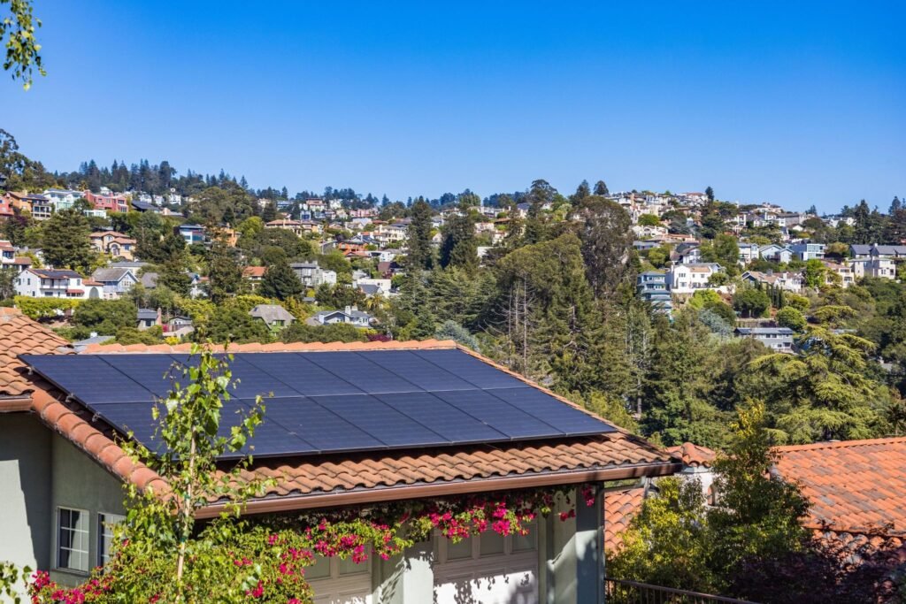 Best Solar Panel Mounting Systems for Flat & Tile Roofs in Las Vegas 2026