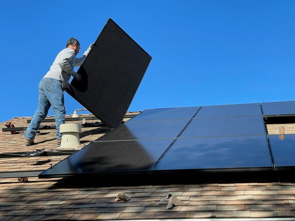 Best Solar Panel Mounting Systems for Flat & Tile Roofs in Las Vegas 2026